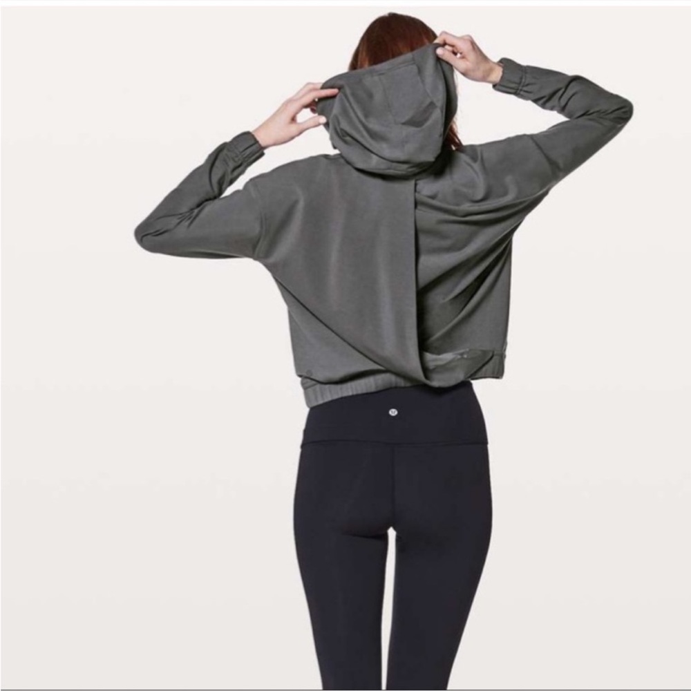 Lululemon Twisted & Tucked Pullover - Picture 1 of 9